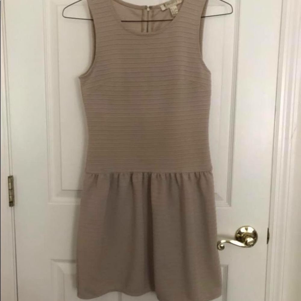 Beige fitted dress
